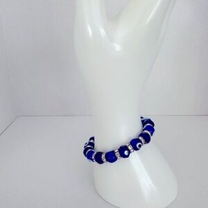 Blue glass beaded stretch bracelet eye design rhinestone spacers silver tone